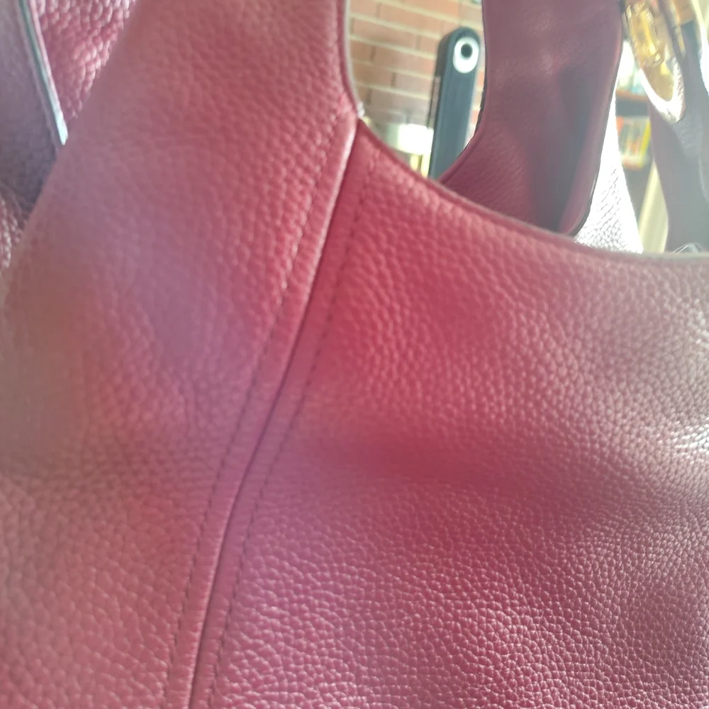 Michael Kors Red Pebbled Leather Hobo Shoulder Bag with Gold MK Logo - Picture 16 of 16